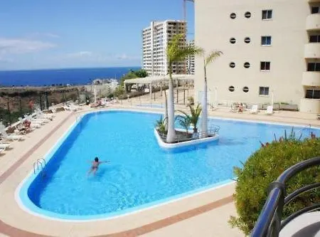 Premium Paradise - Balcony Sea & Pool Views - Rated