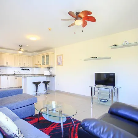 Premium Paradise - Balcony Sea & Pool Views - Rated * Адехе