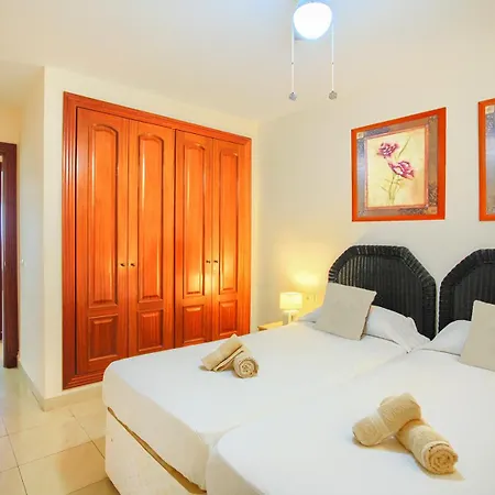 Premium Paradise - Balcony Sea & Pool Views - Rated Апартаменти Адехе