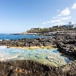 Apartment Premium Paradise - Balcony Sea & Pool Views - Rated