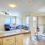 公寓 Premium Paradise - Balcony Sea & Pool Views - Rated 阿德耶