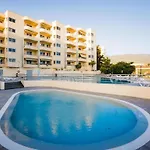 Premium Paradise - Balcony Sea & Pool Views - Rated