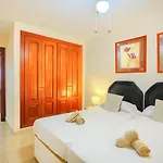 Premium Paradise - Balcony Sea & Pool Views - Rated 公寓 阿德耶