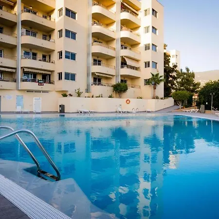 公寓 Premium Paradise - Balcony Sea & Pool Views - Rated 阿德耶