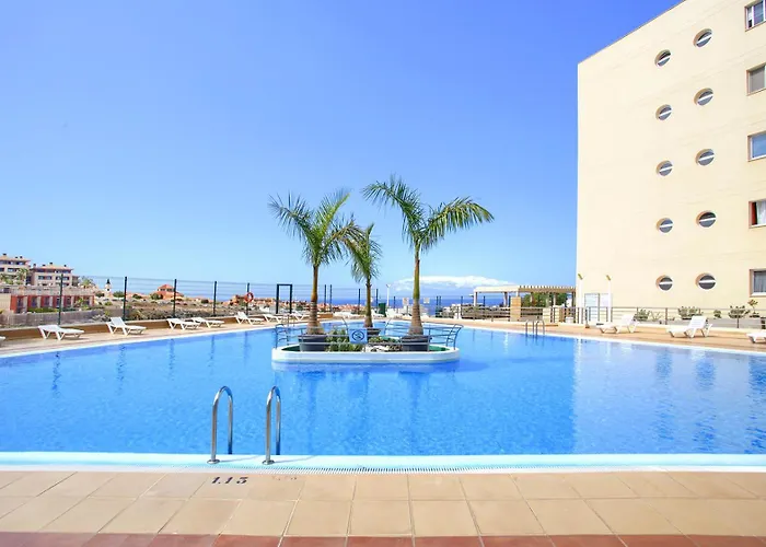 Appartamento Premium Paradise - Balcony Sea & Pool Views - Rated