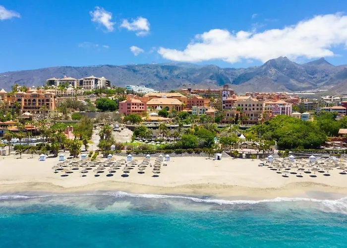 Premium Paradise - Balcony Sea & Pool Views - Rated